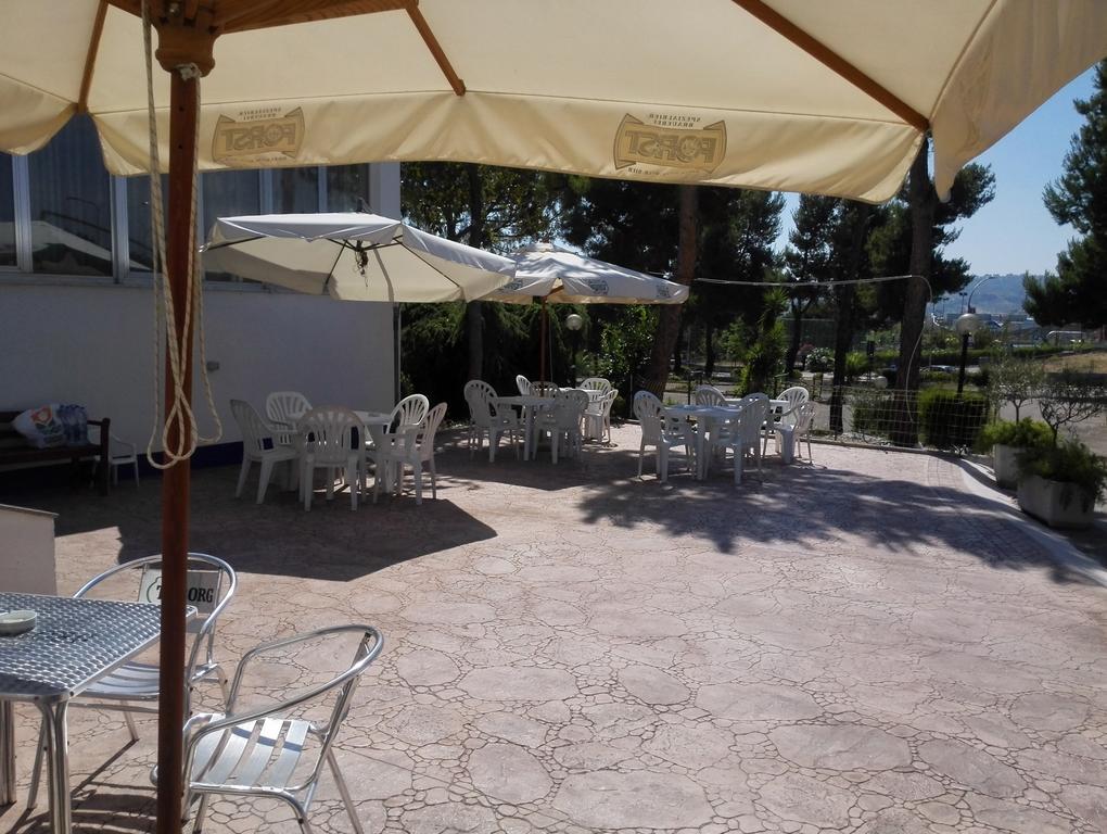 Hotel La Fonte A 300M Uscita A14 Pescara Nord Citta Sant'Angelo Dış mekan fotoğraf