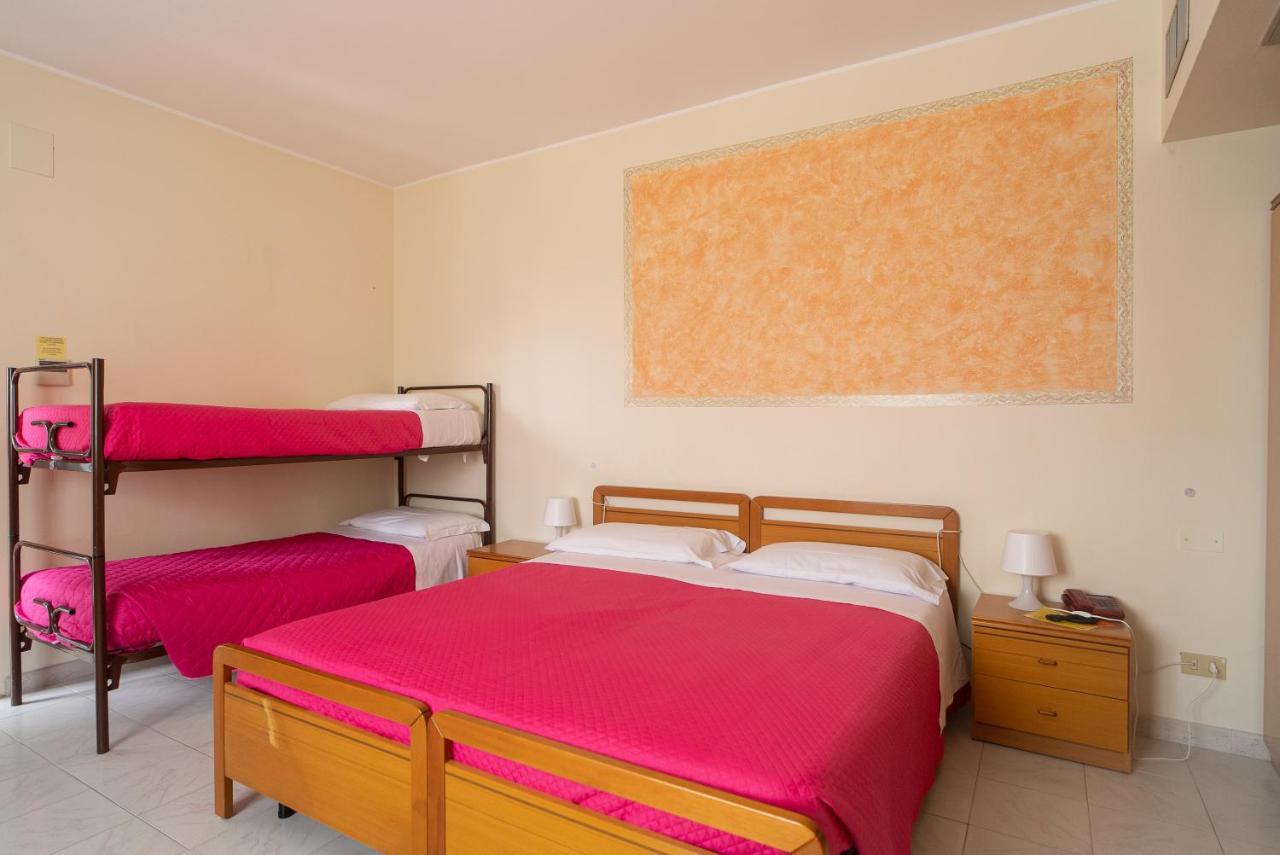 Hotel La Fonte A 300M Uscita A14 Pescara Nord Citta Sant'Angelo Dış mekan fotoğraf
